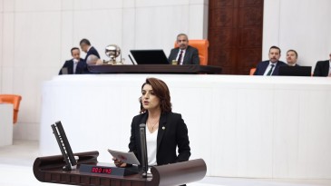 CHP’Lİ KIŞ : ÜNİVERSİTE KAZANAN ÖĞRENCİLERİ BARINMA KRİZİ BEKLİYOR