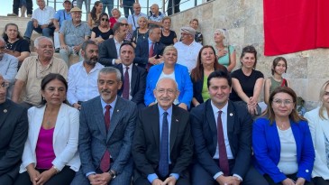 BAŞKAN ERDEM, TÜM DÜNYAYA BARIŞ MESAJLARI VERDİ