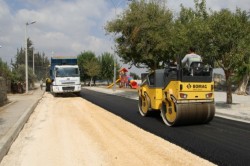 YÜREĞİR BELEDİYESİ 4 YILDA 510 BİN TON SICAK ASFALT DÖKTÜ