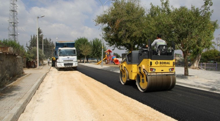 YÜREĞİR BELEDİYESİ 4 YILDA 510 BİN TON SICAK ASFALT DÖKTÜ