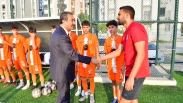 AMATÖR KULÜPLERDEN BAŞKAN SONER ÇETİN’E TEŞEKKÜR