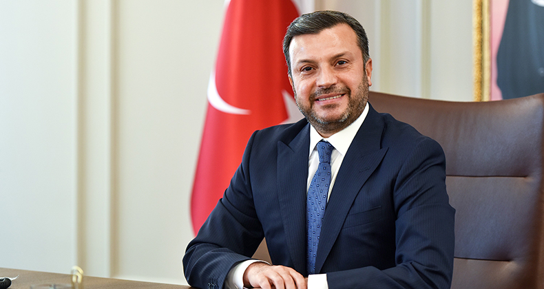 YÜREĞİRLİ ÜNİVERSİTELİLERE BELEDİYE DESTEĞİ…