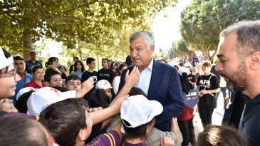 BÜYÜKŞEHİR SOKAK HAYVANLARINI KISIRLAŞTIRMA VE BAKIM MERKEZİ AÇILDI