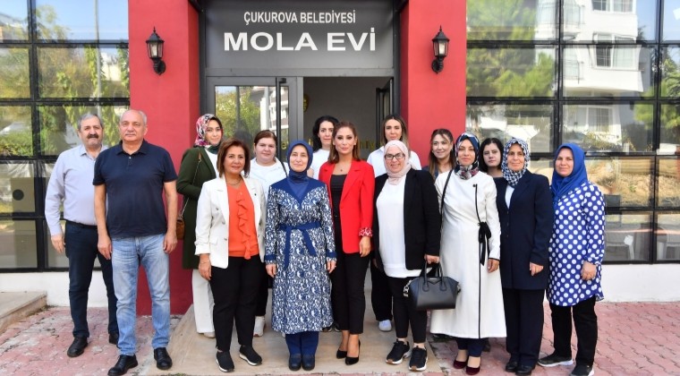 SARE DAVUTOĞLU MOLA EVİNDE