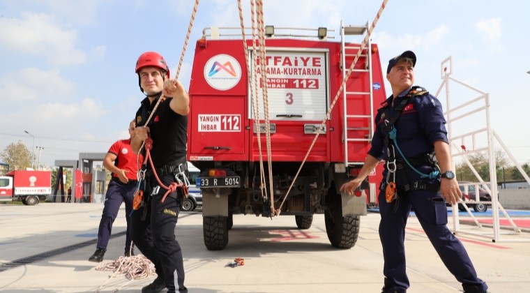 BÜYÜKŞEHİR, ETKİLİ EĞİTİMLE YETKİN İTFAİYE ERİ YETİŞTİRİYOR