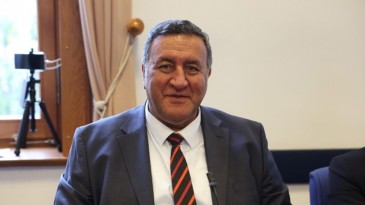 GÜRER: “HEM HAYVANSAL HEM BİTKİSEL ÜRETİMİMİZ DÜŞÜYOR”
