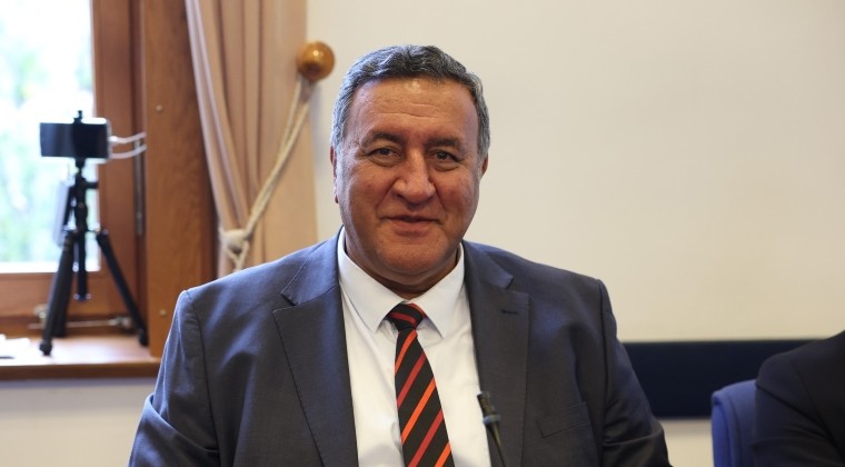 GÜRER: “HEM HAYVANSAL HEM BİTKİSEL ÜRETİMİMİZ DÜŞÜYOR”