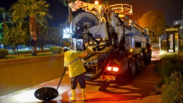 MESKİ YAĞMUR SUYU TİMLERİ ŞİDDETLİ YAĞIŞTA TEYAKKUZA GEÇTİ