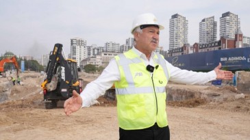 ZEYDAN KARALAR, ADANA’DA TRAFİK SORUNUNU ÇÖZMEYE KARARLI