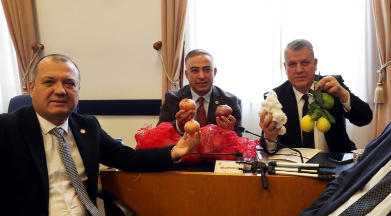 BAKAN YUMAKLI’YA PAMUK VE LİMON ŞOKU