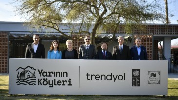 BÖLGENİN İLK DİJİTAL MERKEZİ “YARININ KÖYLERİ” SARIÇAM’DA AÇILDI