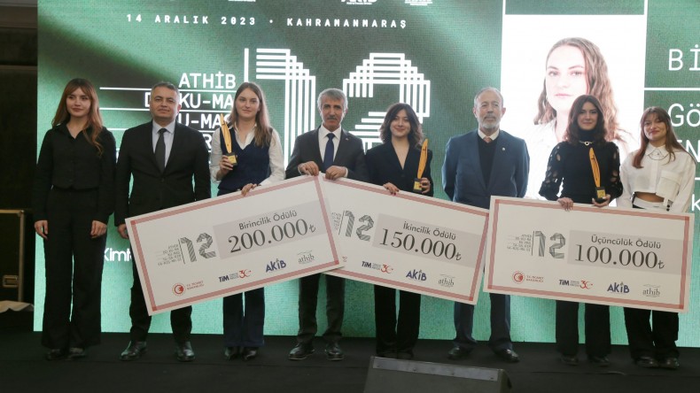 DOKUMA KUMAŞ TASARIMINDA GELENEK GELECEKLE BULUŞTU