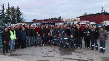 BAŞKAN KOCAİSPİR ŞANTİYEDE İŞÇİLERLE BULUŞTU