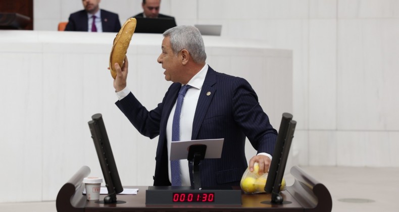 EKONOMİK KRİZ EN ÇOK ÇOCUKLARI VURUYOR