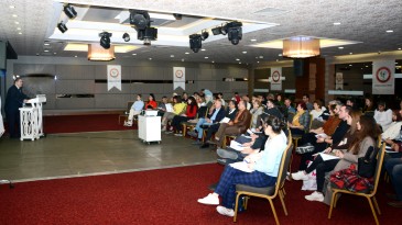 ECZ. YALBUZDAĞ, “İLAÇ YOKLUĞU ARTIK İNSAN SAĞLIĞINI TÜKETMEYE BAŞLADI”