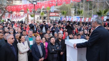 “SİYASİ AYRIM YOK, OY HESABI YOK, HALKA HİZMET VAR”