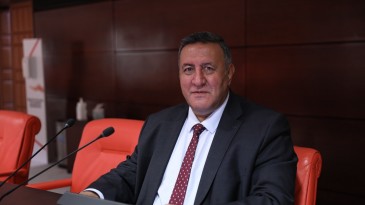 BAKANLIK CEZAYI KESİYOR, TAHSİLAT YAPAMIYOR!