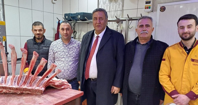GÜRER: “HAYVAN VARLIĞI AZALDIKÇA ET FİYATLARI ARTIYOR”