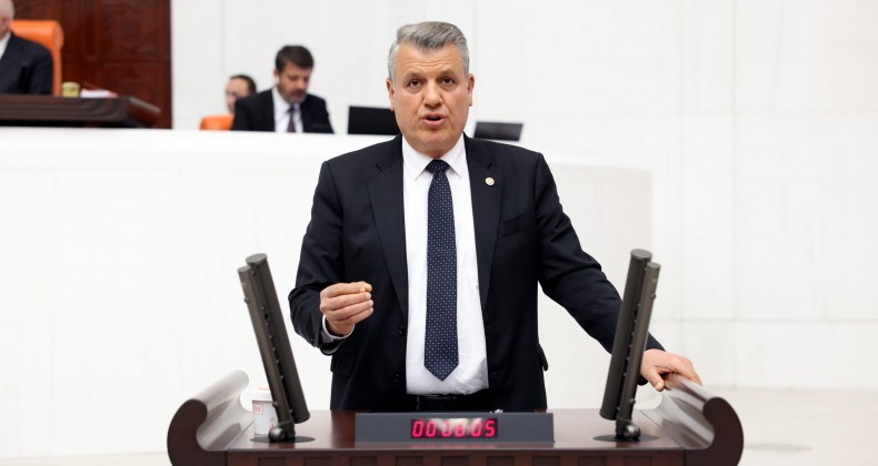 “BORÇ DAĞI BÜYÜYOR, İKTİDAR SEYREDİYOR”