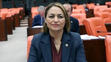 GİDERLERSE GİTSİNLER DİYENLERE DUYURULUR