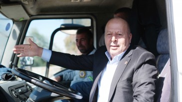 YÜREĞİR’DE DİREKSİYONA ALİ DEMİRÇALI GEÇTİ