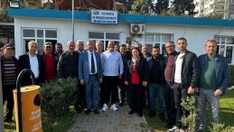 KARATAŞ’TA CHP HEYETİNE SEVGİ SELİ