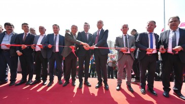 BAŞKAN ZEYDAN KARALAR’IN HİZMET YAĞMURU SÜRÜYOR