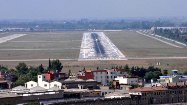 AYHAN BARUT, HAVAALANI İÇİN İKTİDARA SERT ÇIKTI