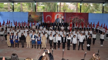 FİNAL OKULLARINDA ÇANAKKALE RUHU ESTİ