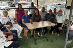 EMEKLİ AĞLAYARAK ANLATTI MÜZEYYEN ŞEVKİN DİNLEDİ