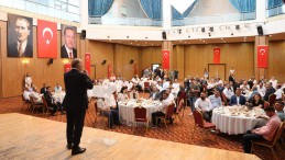 BAŞKAN DEMİRÇALI MUHTARLARLA KAHVALTIDA BULUŞTU