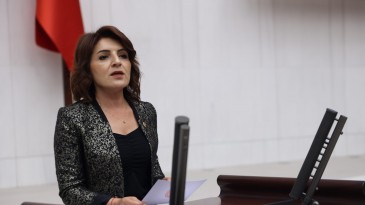 “TASARRUF PAKETİ SARAYA DOKUNMUYOR”