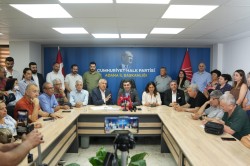 BAŞKAN TANBUROĞLU, ADANALILARI BÜYÜK EMEKLİ MİTİNGİ’NE DAVET ETTİ