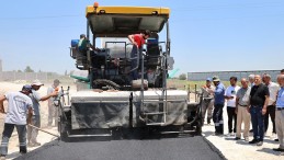 “YÜREĞİR’DE ASFALTSIZ YOL KALMAYACAK”