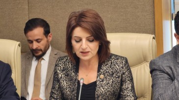 CHP’Lİ KIŞ’IN SORULARI BAKAN VE BÜROKRATLARI KARŞI KARŞIYA GETİRDİ