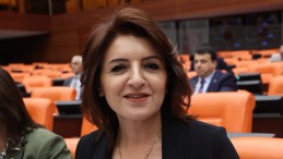 CHP’Lİ KIŞ: “ÇEŞMELİ-TAŞUCU OTOYOLUNU ÇİLE YOLU OLMAKTAN ÇIKARIN ARTIK”