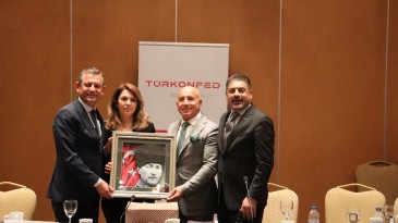 BAŞKAN SÖNMEZ, ÖZGÜR ÖZEL’LE EĞİTİM VE EKONOMİK BEKLENTİLERİ PAYLAŞTI