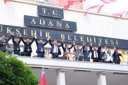ADANA’DAN ÖZGÜR ÖZEL GEÇTİ…