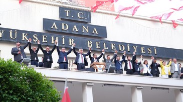 ADANA’DAN ÖZGÜR ÖZEL GEÇTİ…