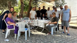 CHP’Lİ GENÇLERDEN ANLAMLI ZİYARET