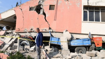 DEPREMZEDELERE AFAD DARBESİ!