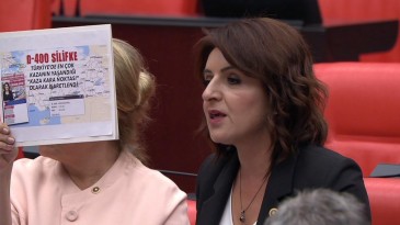 “JETLERİNİZDEN İNİP MERSİN’İN TRAFİK SORUNUNU ÇÖZÜN”