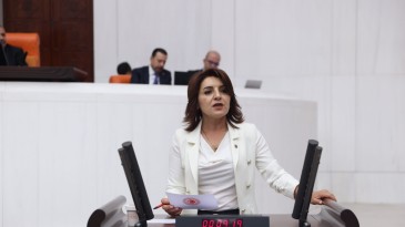 “AKP’NİN KATLİAM YASASINA HAYIR DİYORUZ”