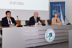 VALİ KÖŞGER YÜREĞİRLİ MUHTARLARLA BİR ARAYA GELDİ