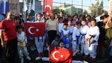 SEYHAN’DA COŞKULU YAZ SPOR OKULU AÇILIŞI