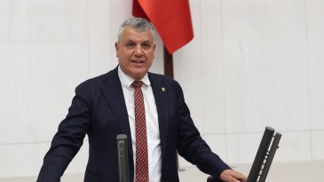 “HALKA YOK, YANDAŞLARA OLUK OLUK AKITIYORLAR”