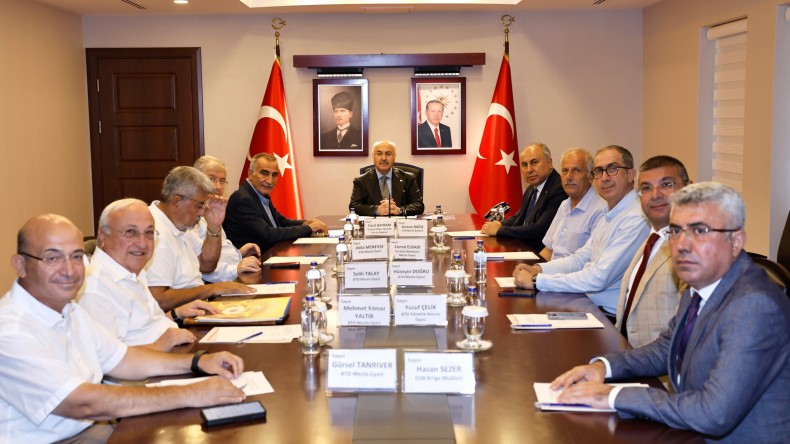 KARATAŞ TARIMA DAYALI SERA VE SU ÜRÜNLERİ OSB TOPLANTILARI GERÇEKLEŞTİRİLDİ