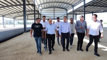 YÜREĞİR YENİ KAPALI SEMT PAZARINA KAVUŞUYOR