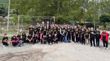 BAŞKAN ALİ AVAN, POZANTI’NIN GELECEĞİ ÖĞRENCİLERLE BELEMEDİK’TE BULUŞTU