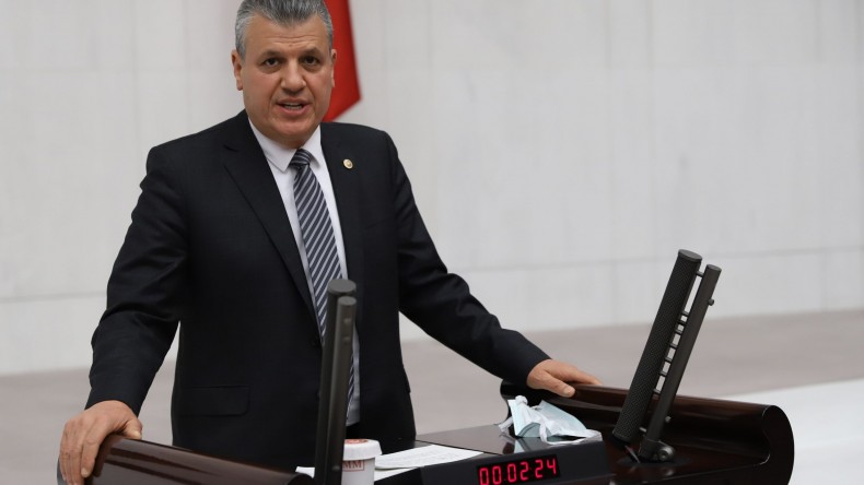 AYHAN BARUT: KAMU EMEKÇİLERİNİN SESİNİ DUYUN…